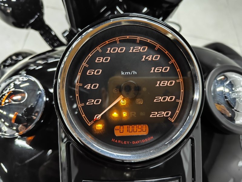 二手哈雷戴维森路王定制版 Road King Special