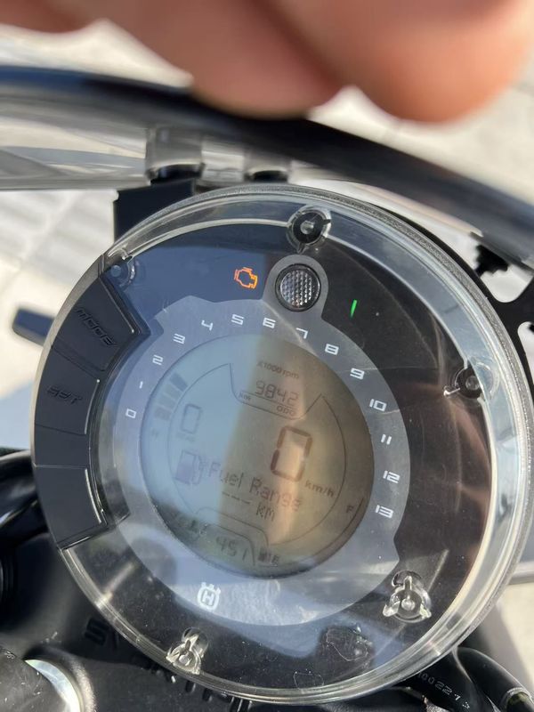 二手HUSQVARNA黑箭 401