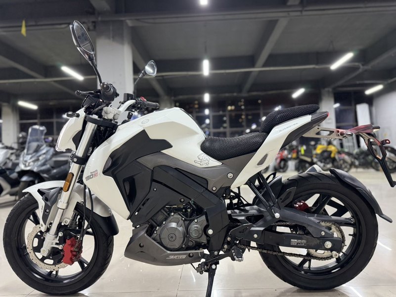 二手贝纳利小迅龙 BN150S