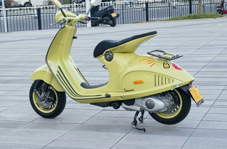 二手VESPA946