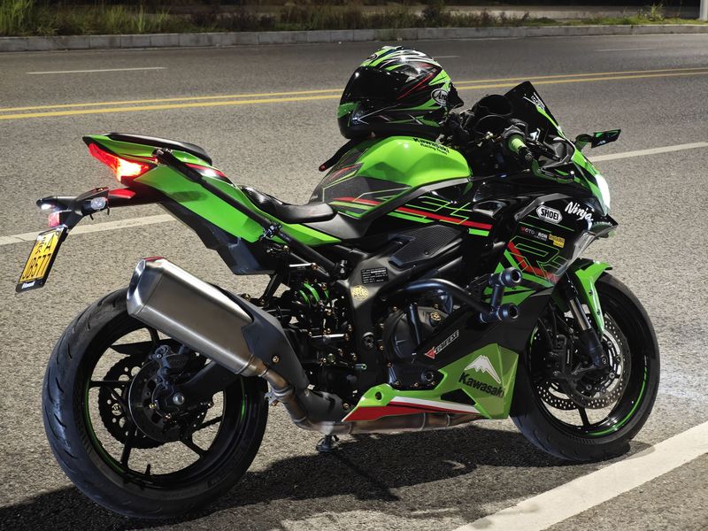 二手川崎ZX-4R