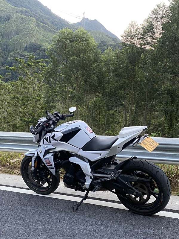 二手春风400NK