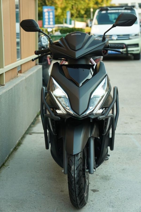 二手新大洲本田裂行 RX125Fi
