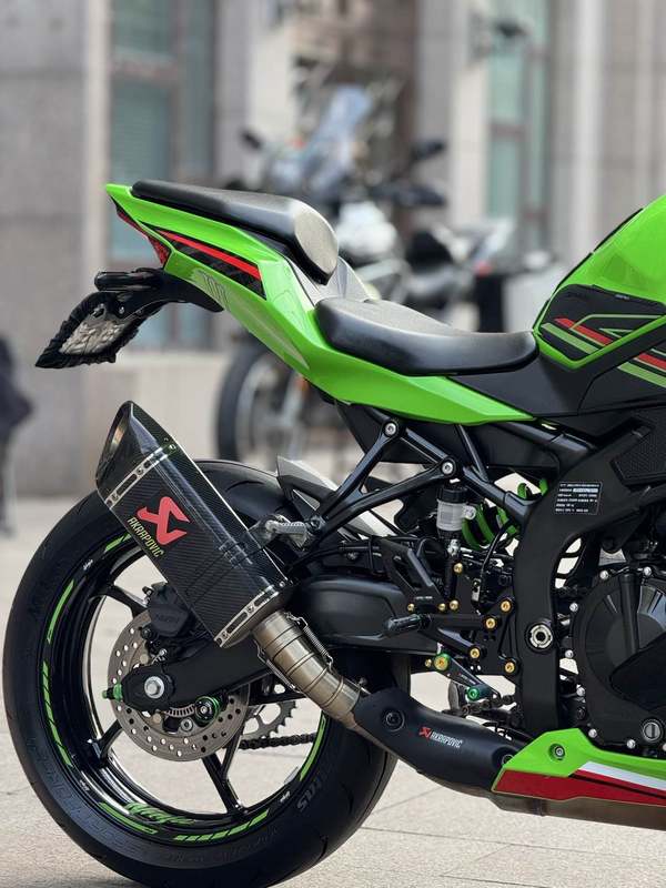 二手川崎ZX-4R