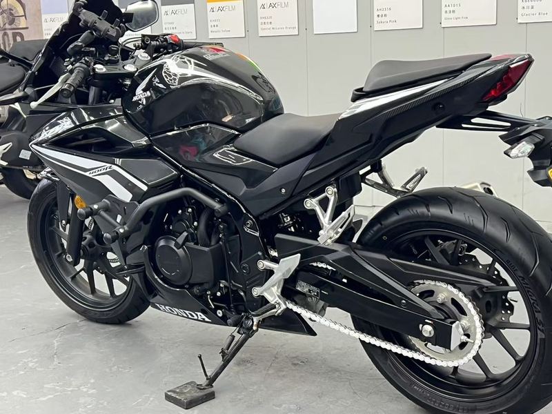 二手本田CBR400R