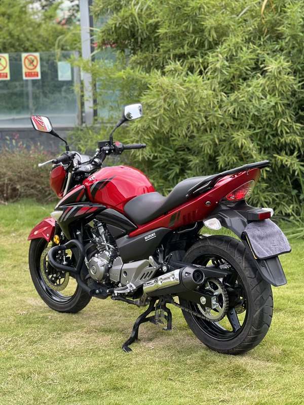 二手豪爵铃木骊驰 GW250