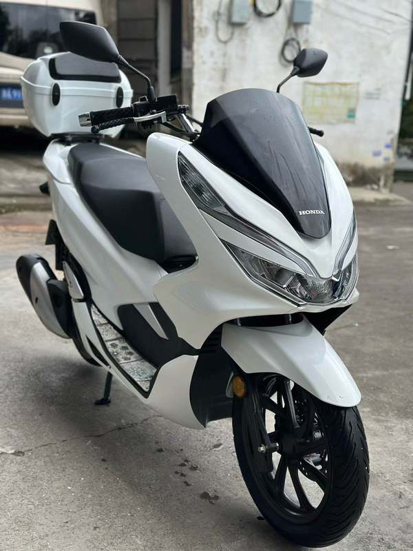 二手五羊本田PCX