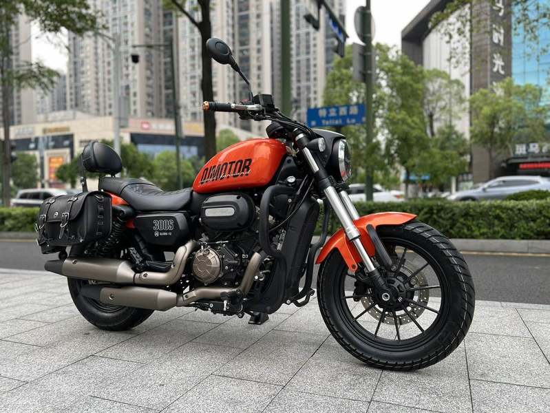 二手QJMOTOR闪300