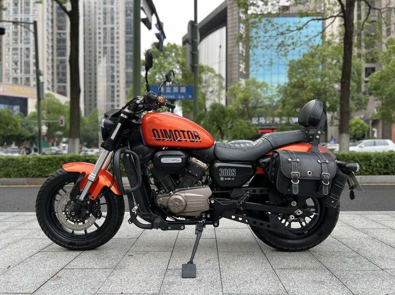二手QJMOTOR闪300