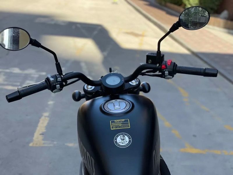 二手QJMOTOR闪300