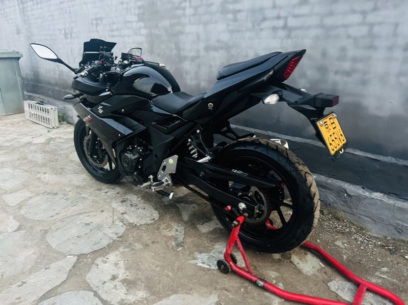 二手豪爵铃木GSX250R