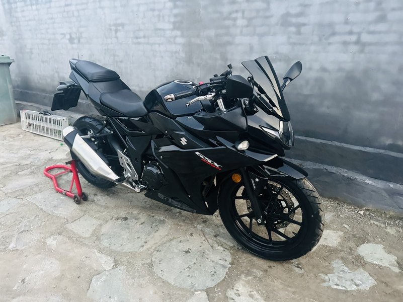 二手豪爵铃木GSX250R