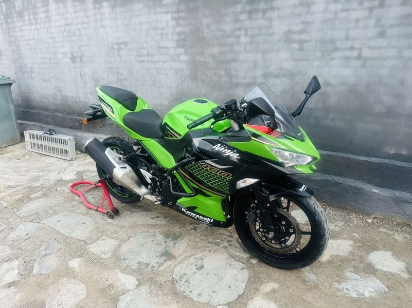 二手川崎Ninja 400