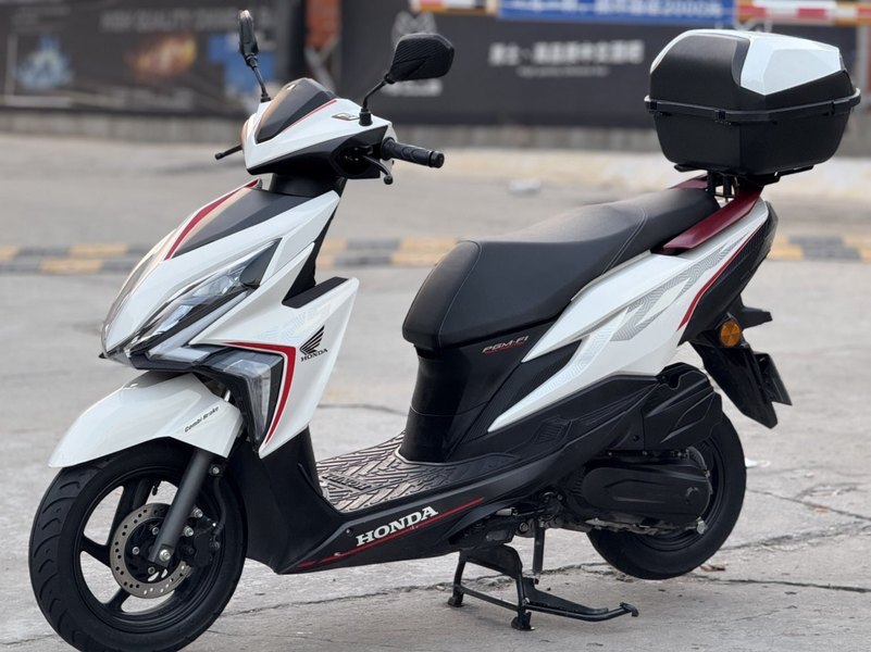 二手新大洲本田裂行 RX125Fi