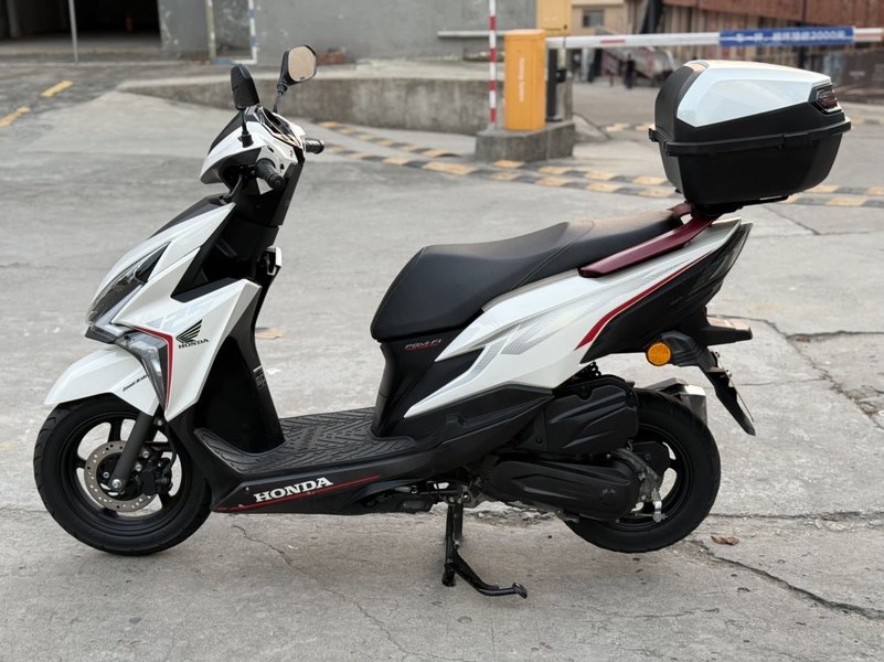 二手新大洲本田裂行 RX125Fi