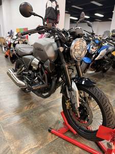 二手五羊本田鸷道 CB190SS