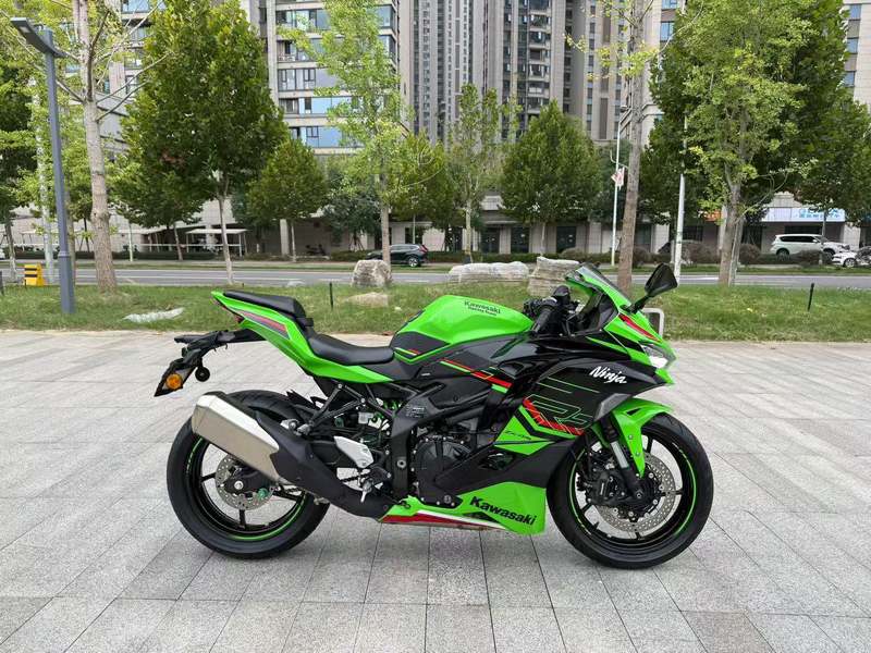 二手川崎ZX-4R