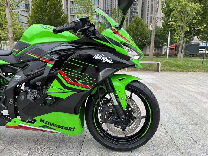 二手川崎ZX-4R