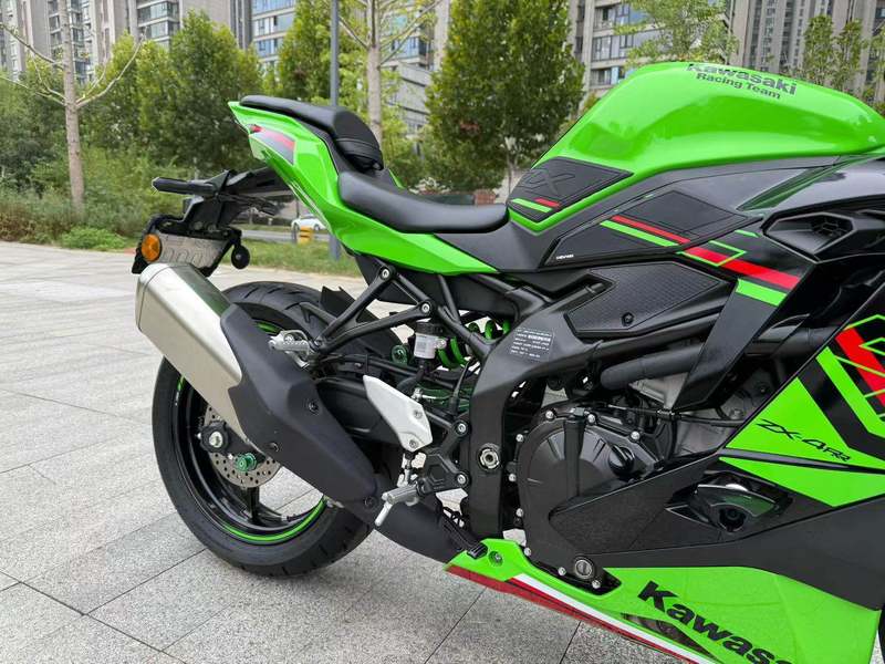 二手川崎ZX-4R