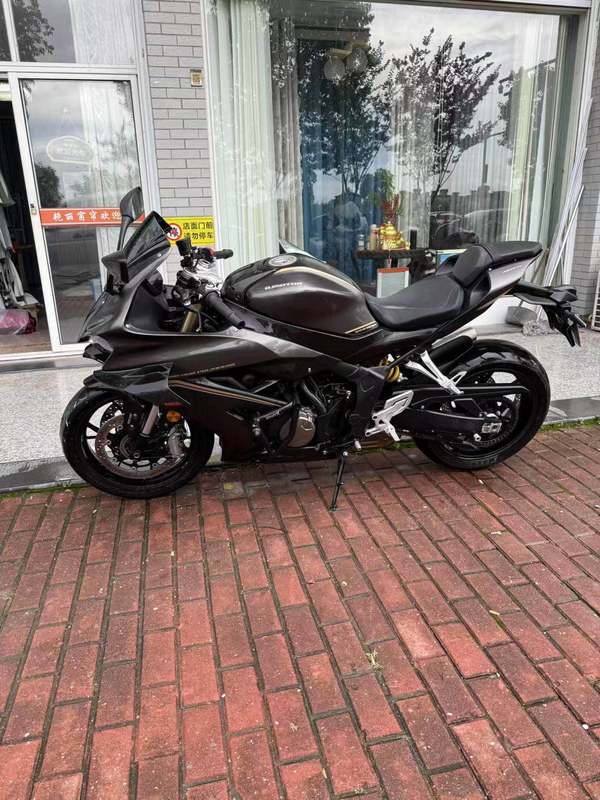 二手QJMOTOR赛800