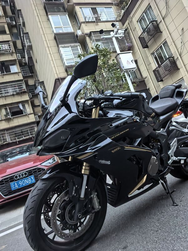 二手QJMOTOR赛800