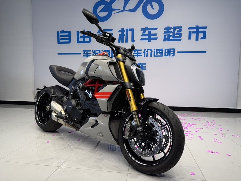 二手杜卡迪Diavel 