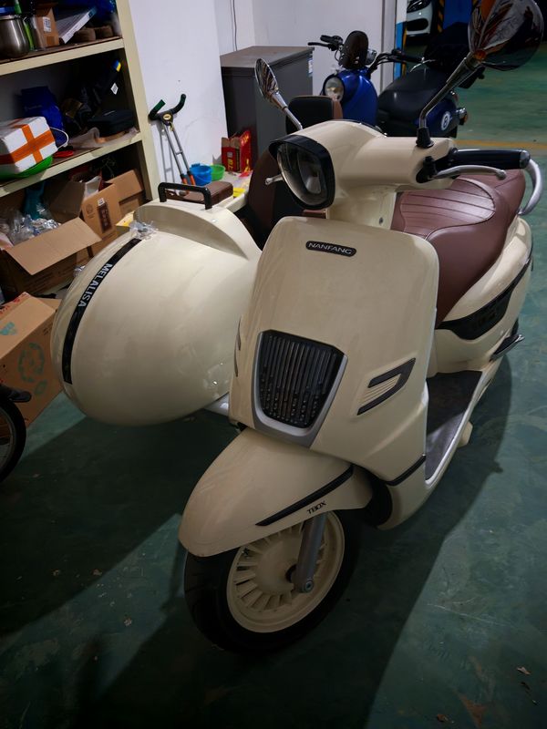 二手南方梦拉丽莎 飞戈边三轮