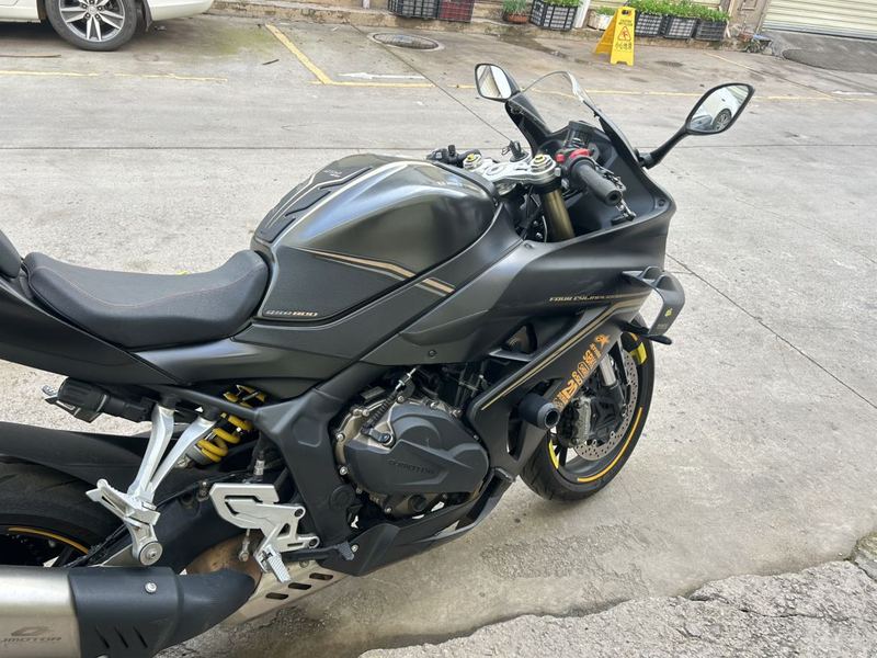 二手QJMOTOR赛800
