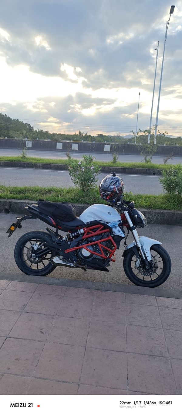 二手贝纳利蓝宝龙 BN302S