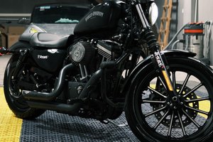 二手哈雷戴维森Iron883 硬汉