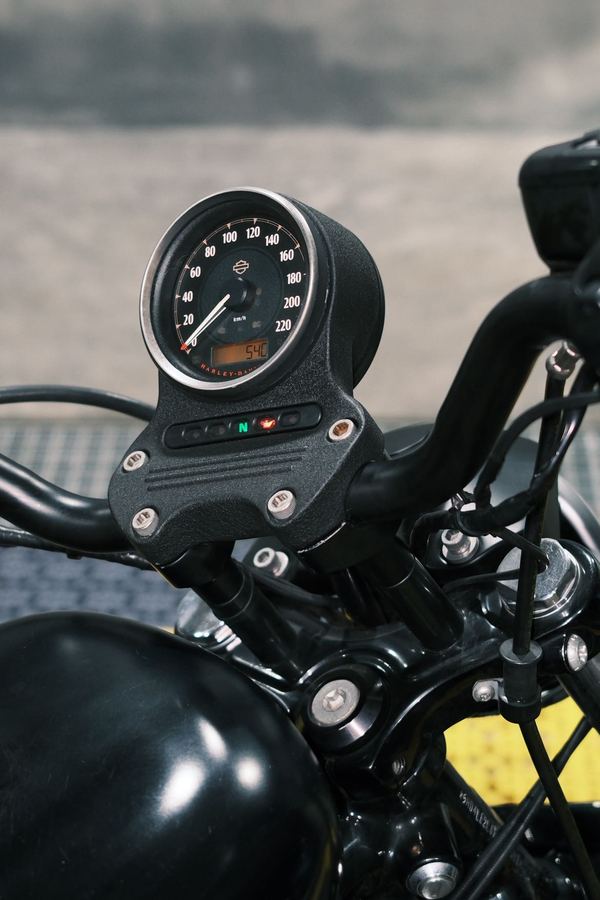 二手哈雷戴维森Iron883 硬汉