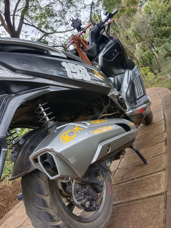 二手光阳赛艇 L300