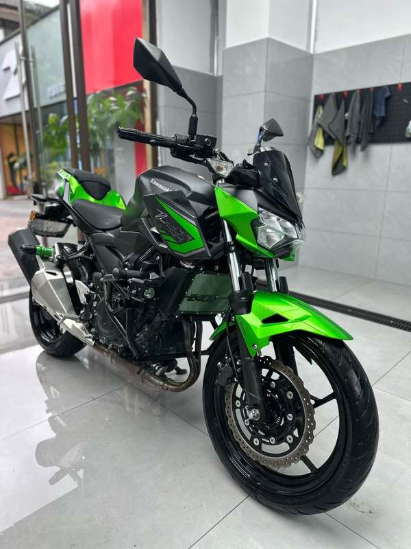 二手川崎Z400