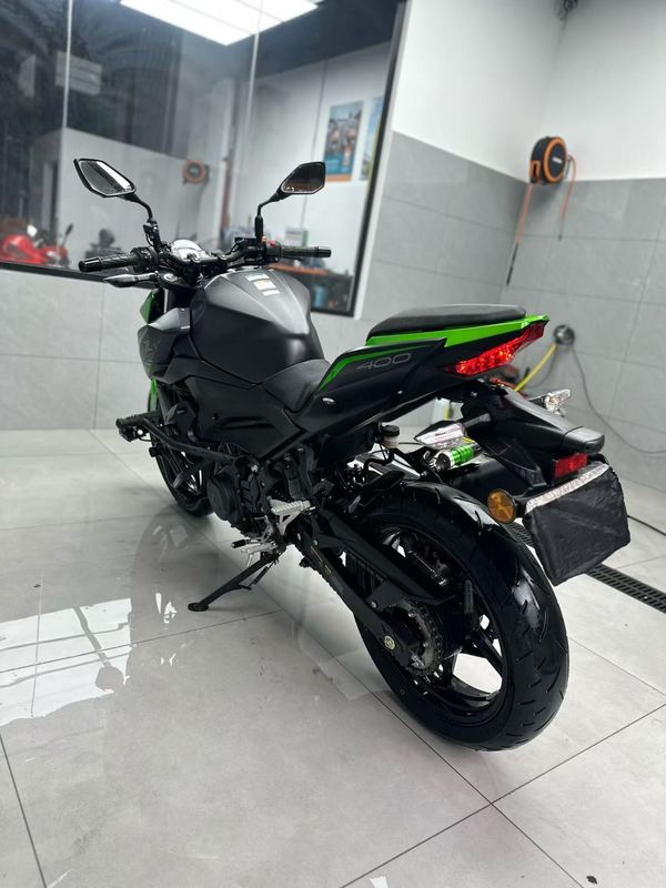 二手川崎Z400