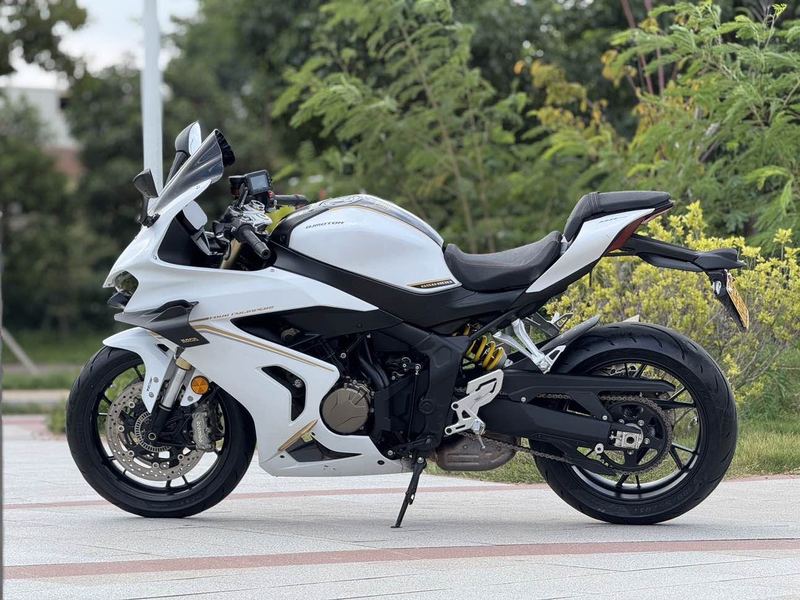 二手QJMOTOR赛800