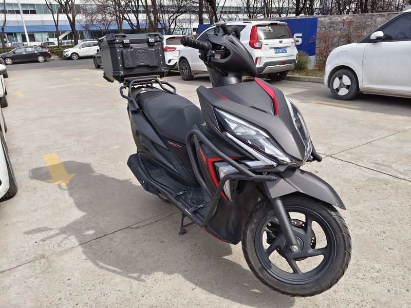 二手新大洲本田裂行 RX125Fi