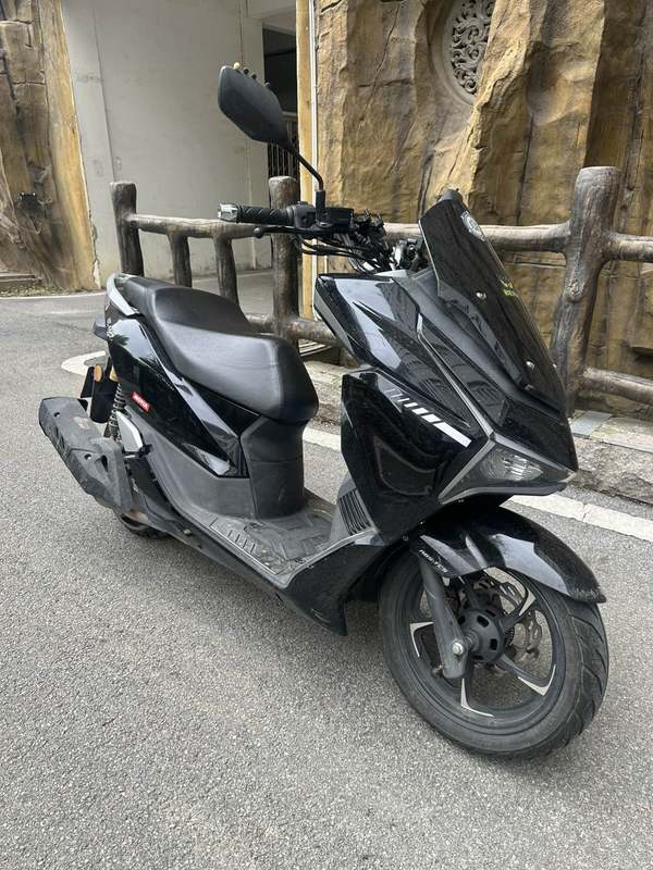 二手猎变闪电狗150
