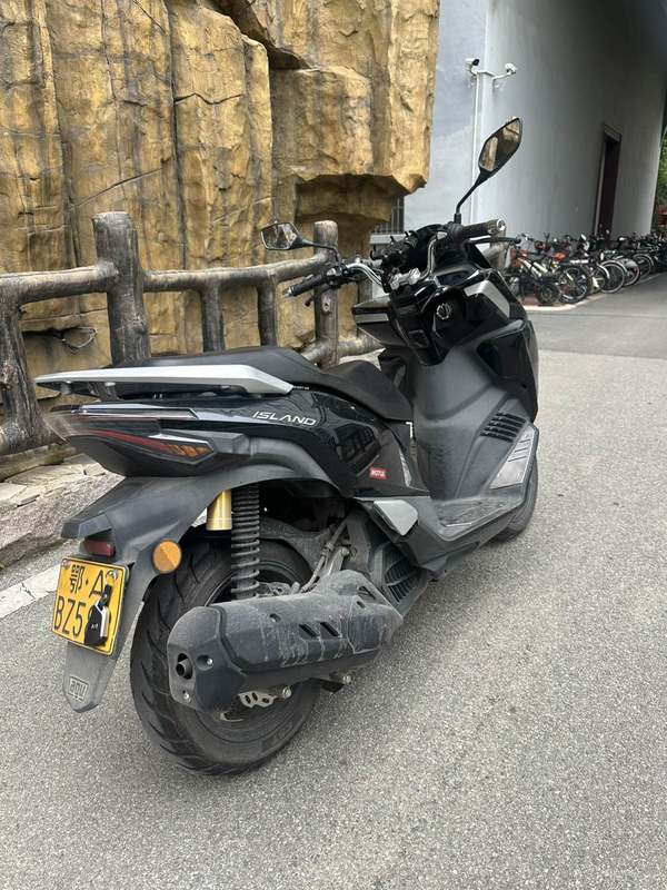 二手猎变闪电狗150