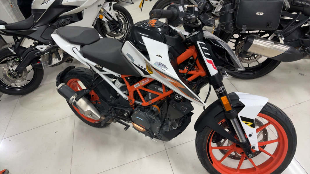 二手KTMR2R390 Duke