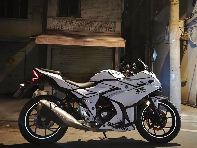 二手豪爵铃木GSX250R