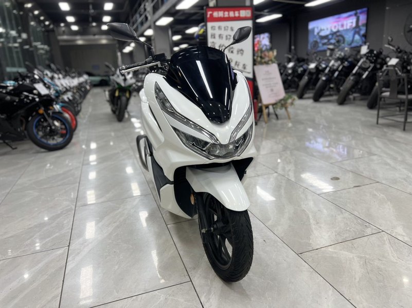 二手五羊本田PCX