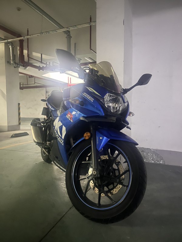 二手豪爵铃木GSX250R