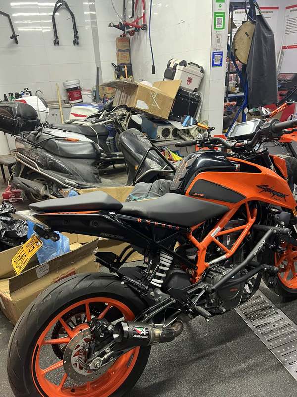 二手KTMR2R390 Duke