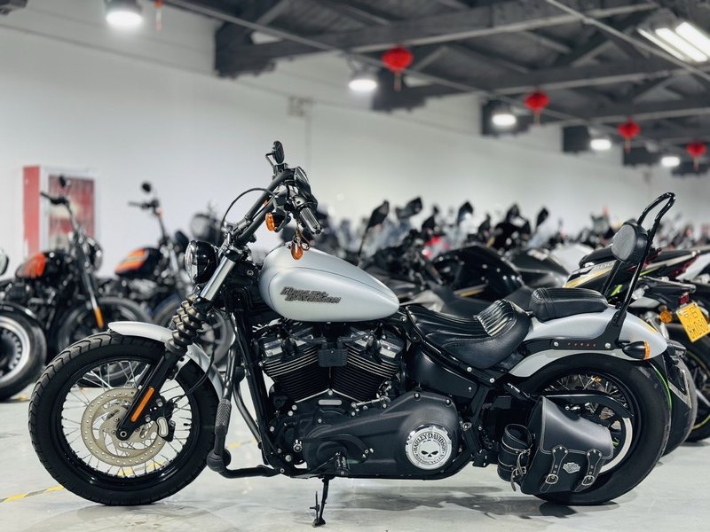 二手哈雷戴维森街霸 Street Bob