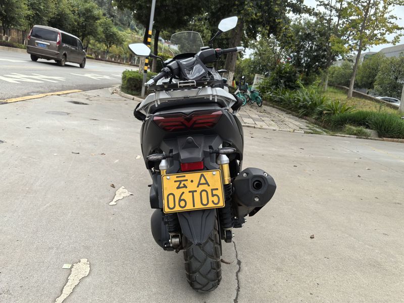 二手大阳V锐 ADV350