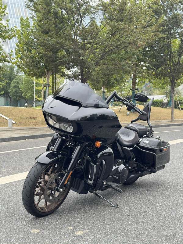 二手哈雷戴维森公路滑翔 Road Glide