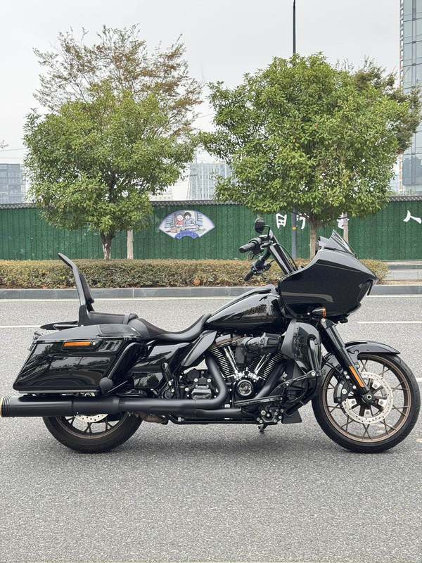 二手哈雷戴维森公路滑翔 Road Glide