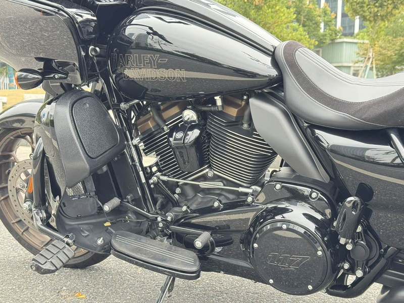 二手哈雷戴维森公路滑翔 Road Glide