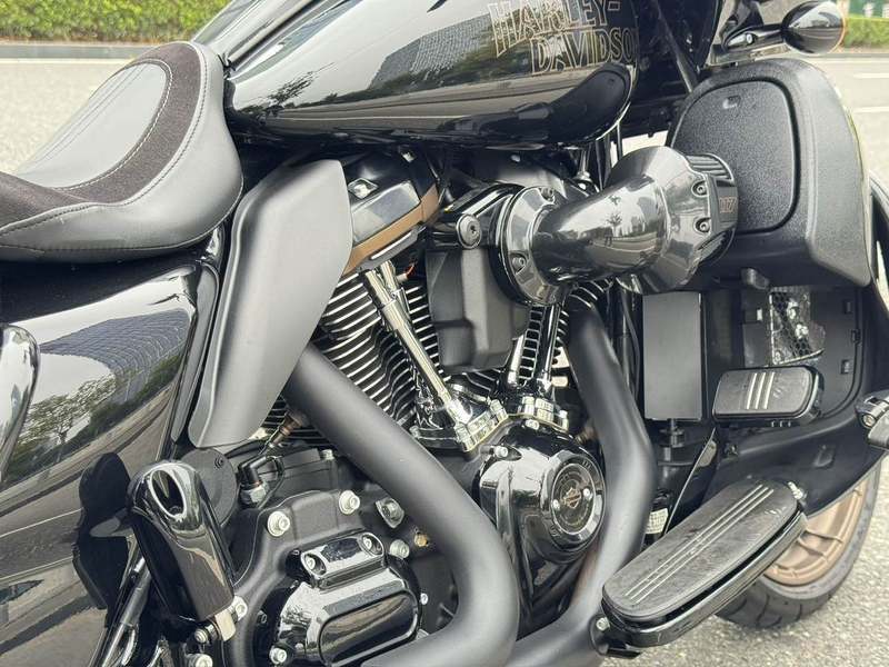 二手哈雷戴维森公路滑翔 Road Glide