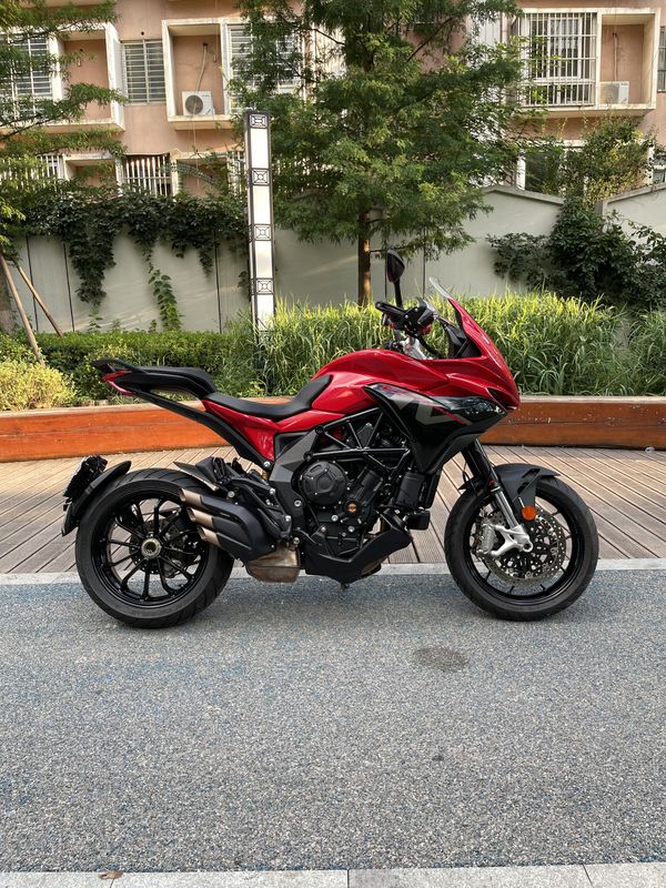 二手奥古斯塔Turismo Veloce 800